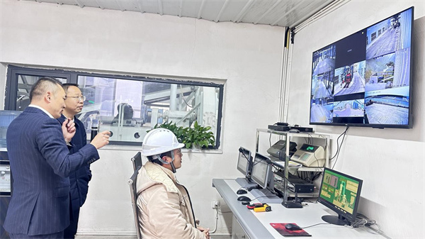 万州区委统战部部长张凤政莅临从心科技考察