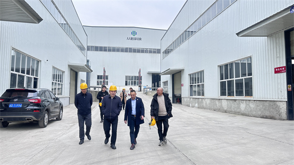 万州区委常委、区政府常务副区长骆高燕同志一行视察从心科技